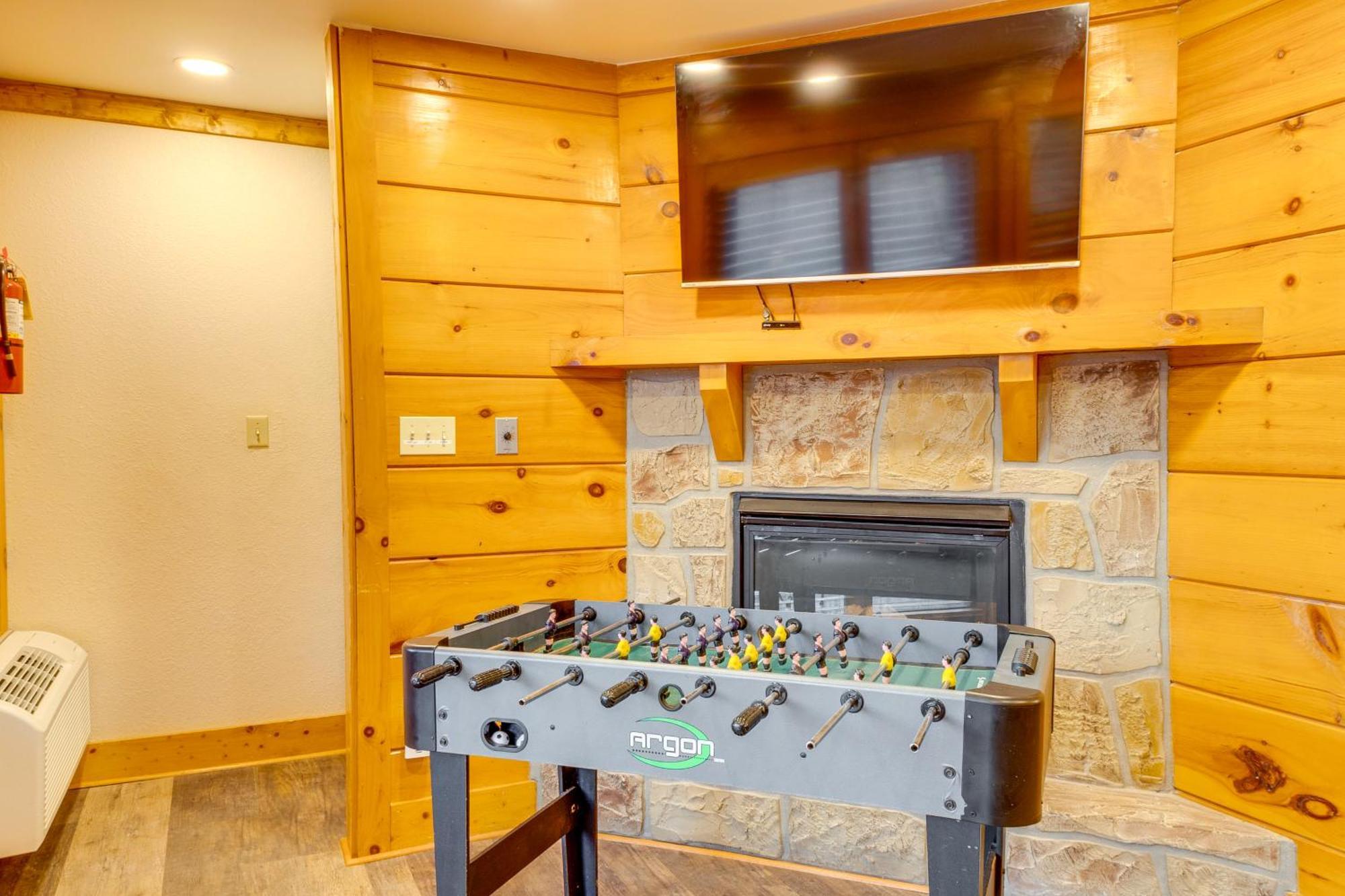 Pigeon Forge Resort Studio Cabin On Dollywood Ln! Eksteriør billede